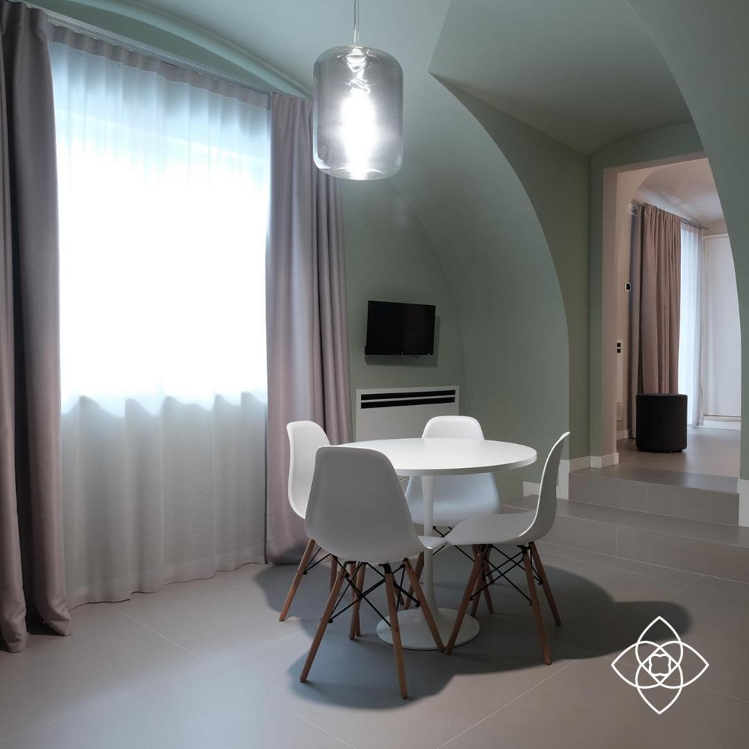 B&Bari, Via Cairoli, Le Case Di Aurelia Guesthouse 外观 照片